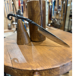 Couteau médiéval fantaisie manche torsadé - Forge française